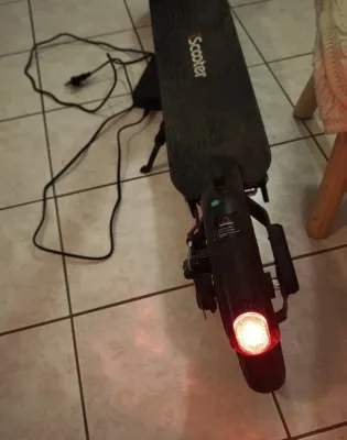 Elektrická kolobežka iScooter i9