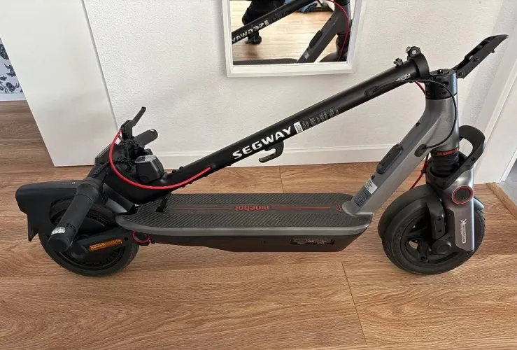 Elektrická kolobežka Segway eKickScooter Ninebot F3 E